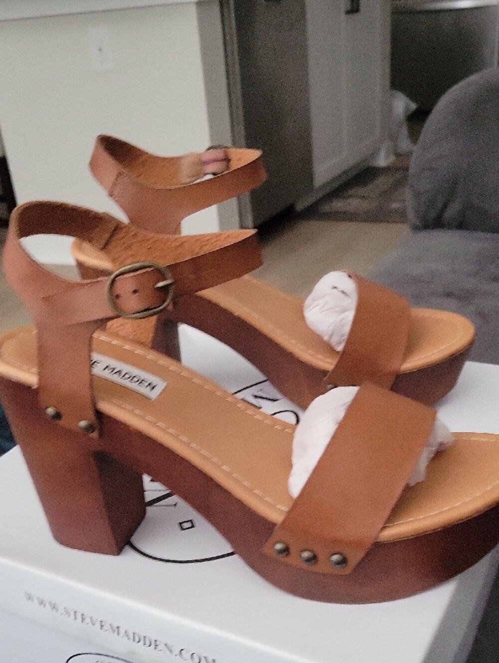 Steve Madden Tan Leather Ankle-Strap Sandals - Picture 5 of 7